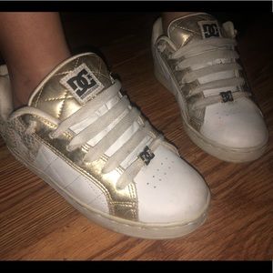 Women’s Size 6.5 DC SHOES